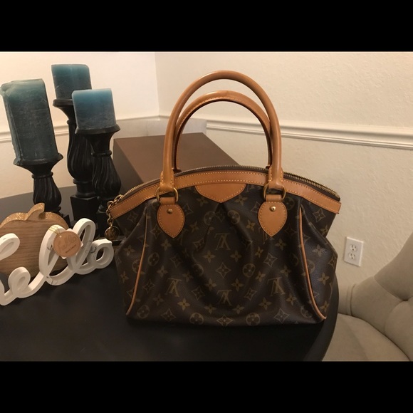 Louis Vuitton ~ Tivoli - Picture 4 of 13